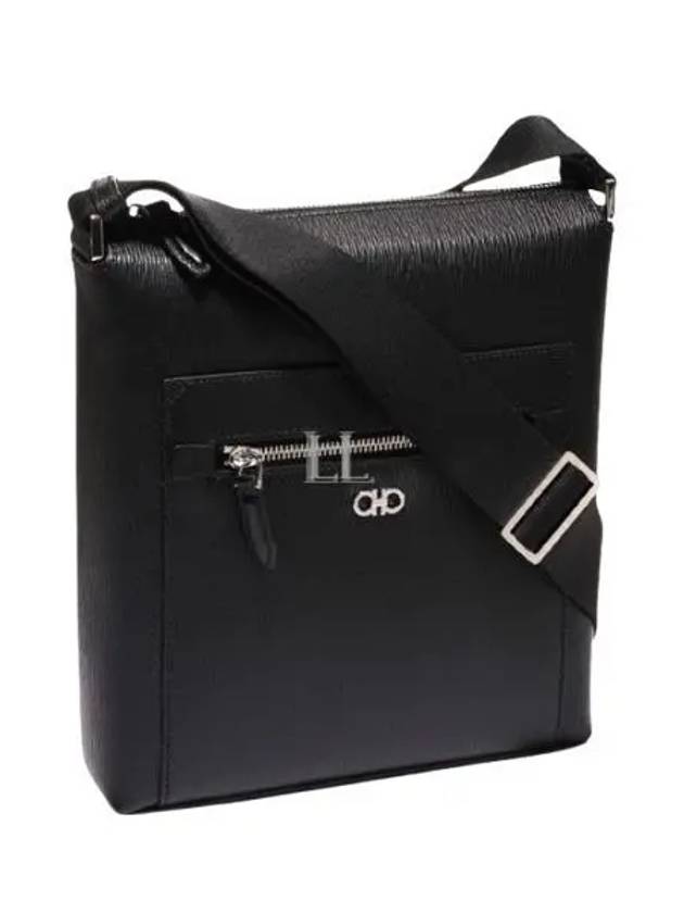 Men's Gancini Cross Bag Black - SALVATORE FERRAGAMO - BALAAN 2