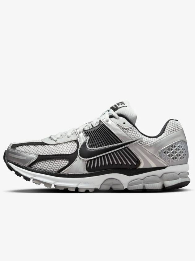 Air Zoom Vomero 5 Low Top Sneakers Metallic Silver - NIKE - BALAAN 2