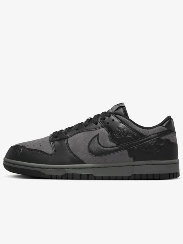 Dunk Low Top Sneakers Black - NIKE - BALAAN 2