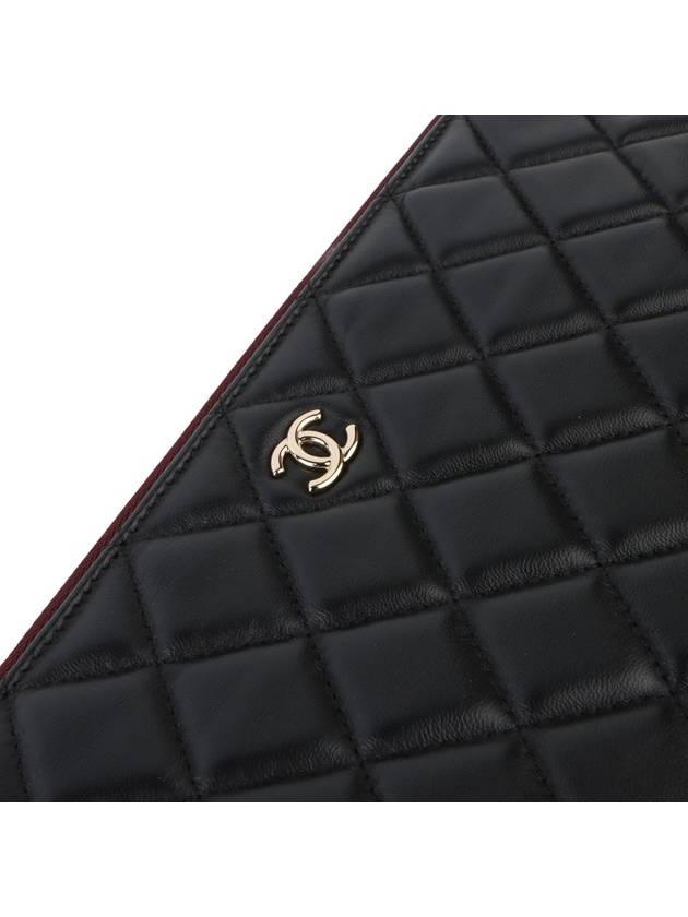 A82545 Lambskin pocket clutch gold plated new medium overseas invoice 33561Y - CHANEL - BALAAN 4