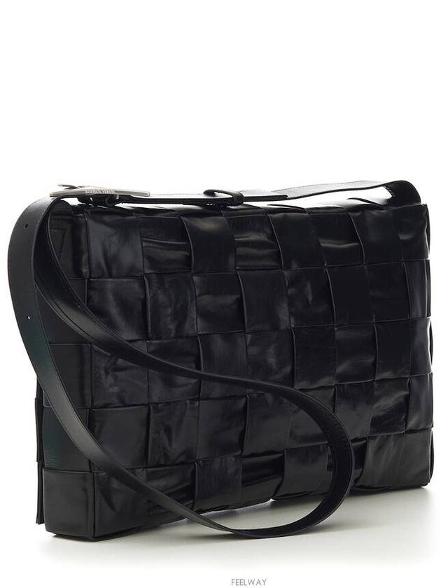 Maxi Intrecciato Leather Cross Bag Black - BOTTEGA VENETA - BALAAN 3