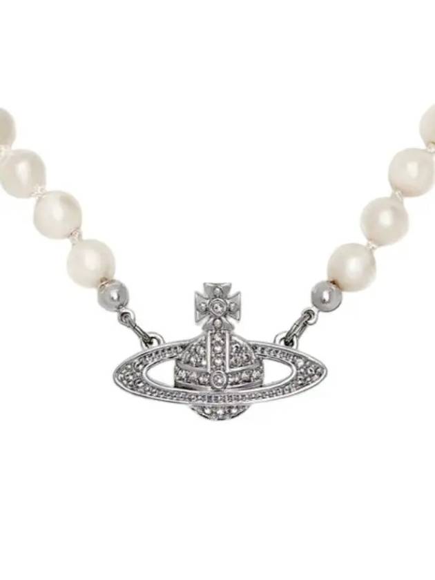 Mini Bas Relief Pearl Necklace Cream - VIVIENNE WESTWOOD - BALAAN 2