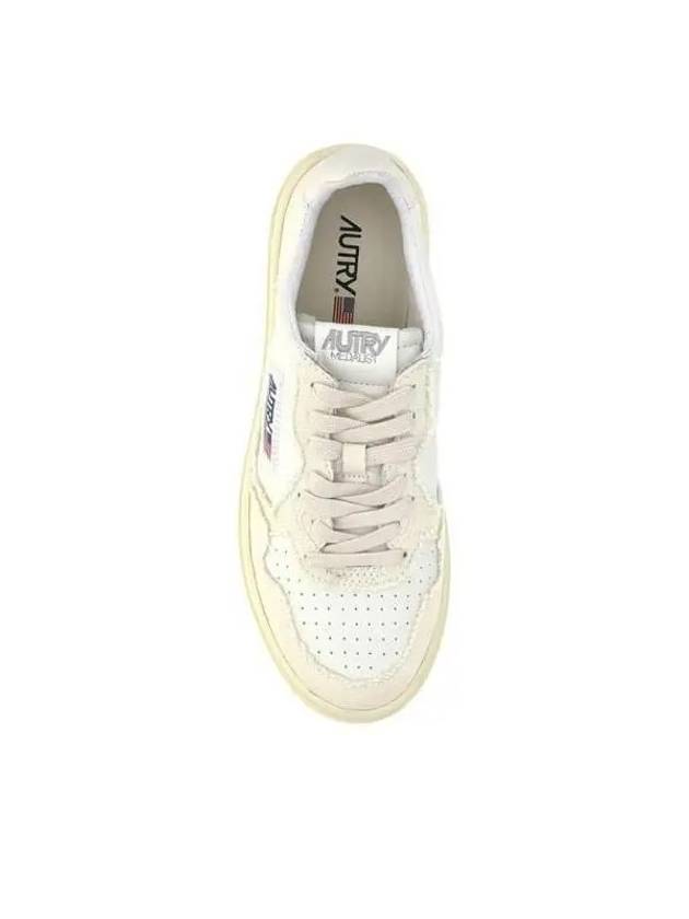 Medalist Low Top Sneakers Ivory - AUTRY - BALAAN 5