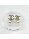 CC Metal Logo Pearl Earrings Gold - CHANEL - BALAAN 3