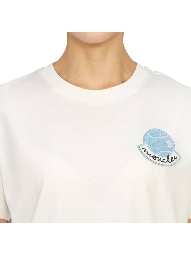 Women's Logo Patch Cotton Short Sleeve T-Shirt Off White - MONCLER - BALAAN 6