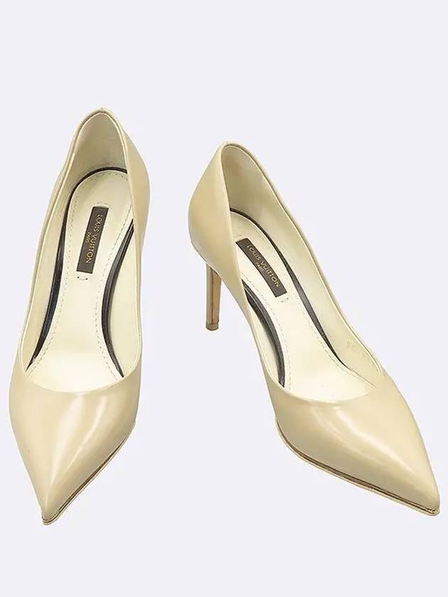 Beige color leather pumps women s shoes size 34 - LOUIS VUITTON - BALAAN 2