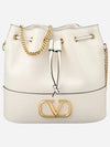 V Logo Chain Bucket Bag White - VALENTINO - BALAAN 2