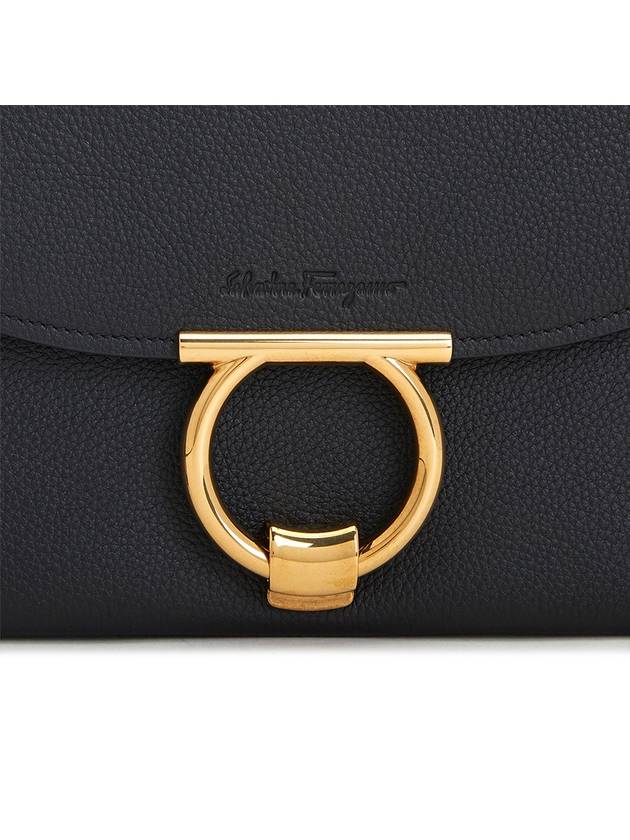 Gancini Margot Clutch Bag Black - SALVATORE FERRAGAMO - BALAAN 8