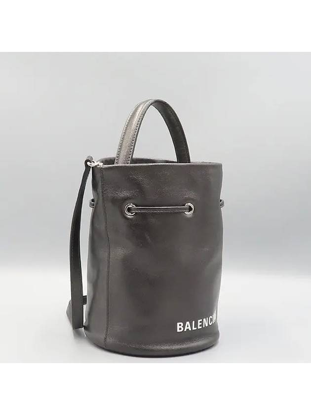 638342 Metallic Black Leather Everyday XS Drawstring Bucket Bag - BALENCIAGA - BALAAN 3