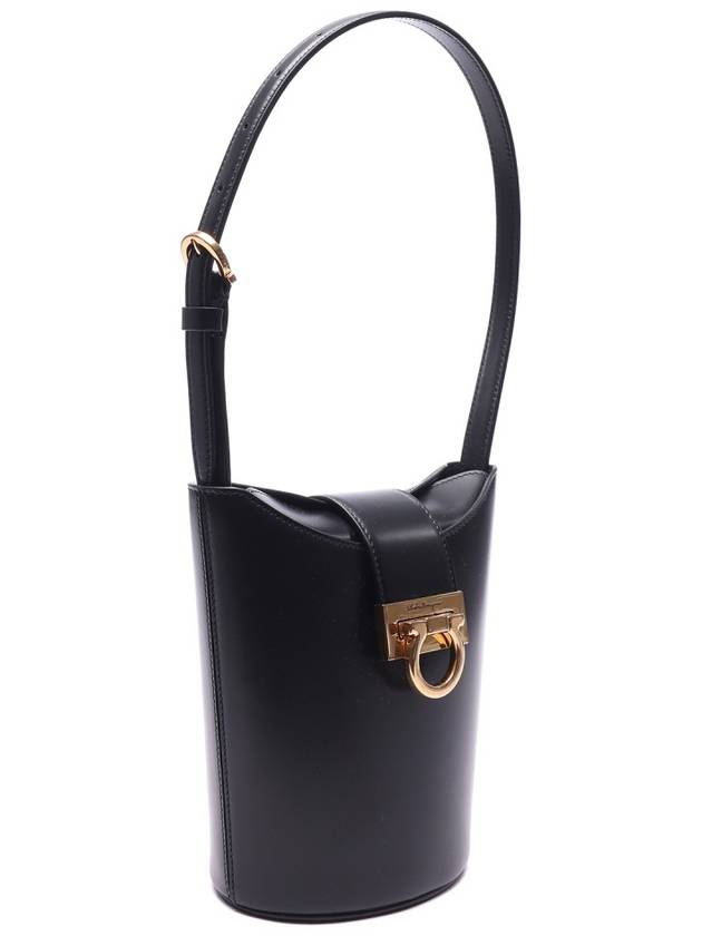 Small Trifolio Shoulder Bag Black - SALVATORE FERRAGAMO - BALAAN 4