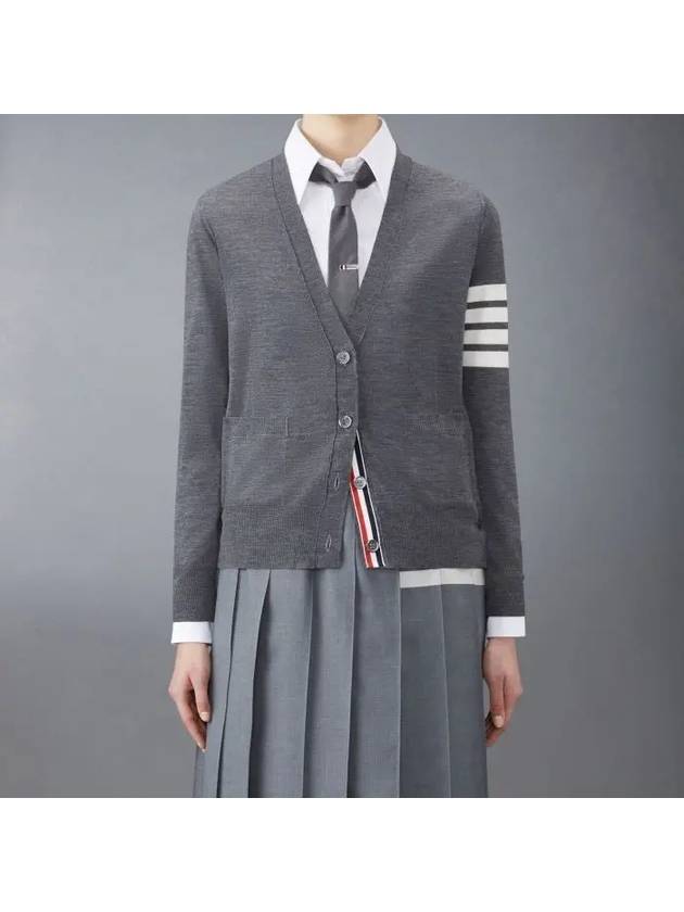 Sustainable Fine Merino Wool 4-Bar Relaxed Fit V-Neck Cardigan Medium Grey - THOM BROWNE - BALAAN 4