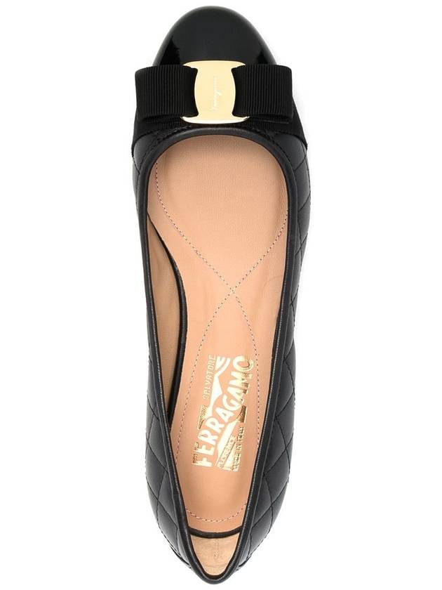 Varina Quilting Leather Ballet Flat Black - SALVATORE FERRAGAMO - BALAAN 3