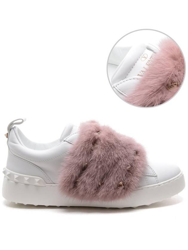 Rockstud Fur Low-Top Sneakers White - VALENTINO - BALAAN 2