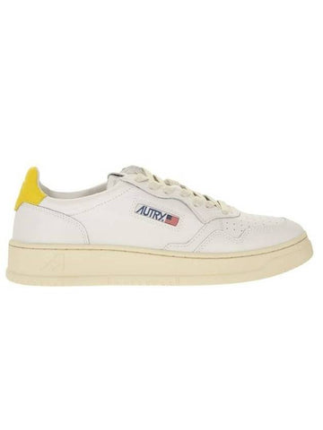 Men's Medalist Leather Low Top Sneakers White - AUTRY - BALAAN 1