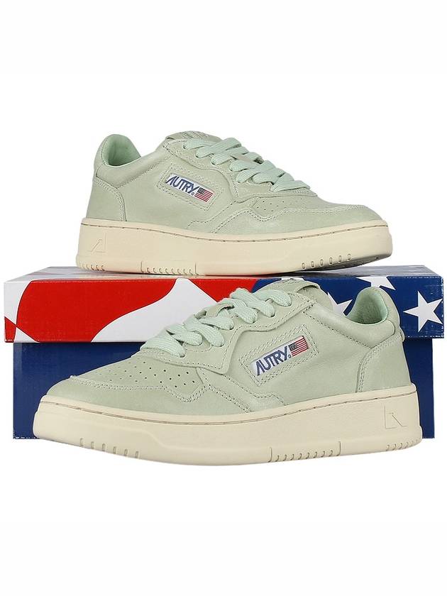 Women's Medalist Goatskin Low Top Sneakers Green - AUTRY - BALAAN 11