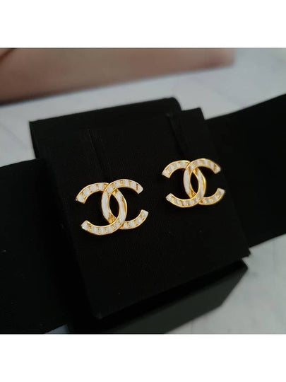 White gold metal CC logo earrings - CHANEL - BALAAN 2