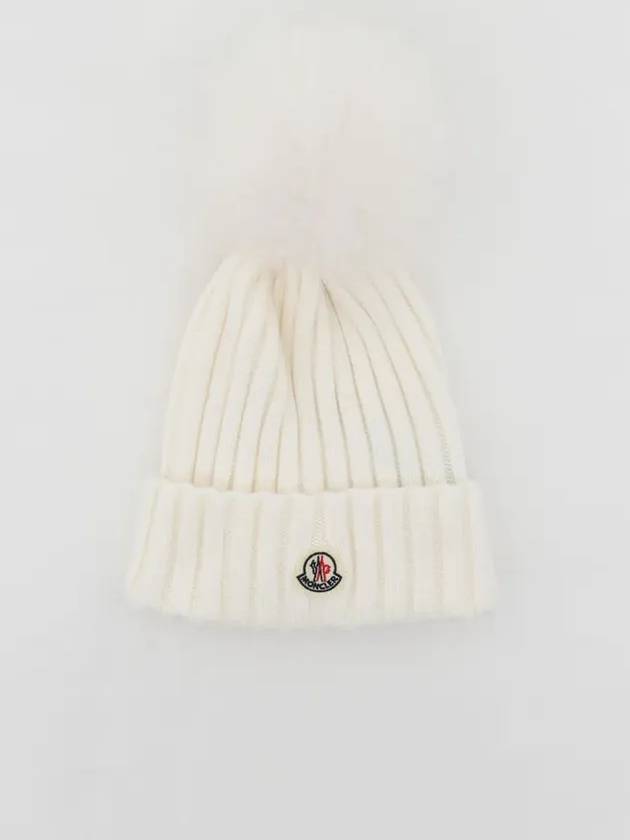 Patch Logo Pom Wool Women s Beanie 3B00027 M1131 034 - MONCLER - BALAAN 3