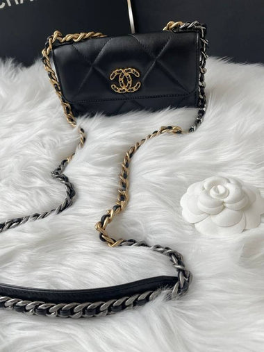 19 Nineteen WOC Chain Flap Cross Bag Mini AP3067 - CHANEL - BALAAN 1