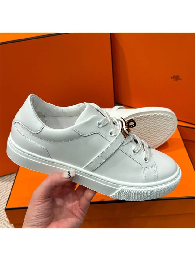 Women's Sneakers Calfskin Rose Gold Kelly Buckle White - HERMES - BALAAN 4