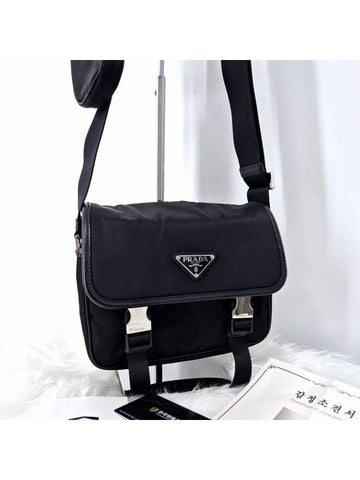 Re nylon triangle logo men s cross bag shoulder black - PRADA - BALAAN 1