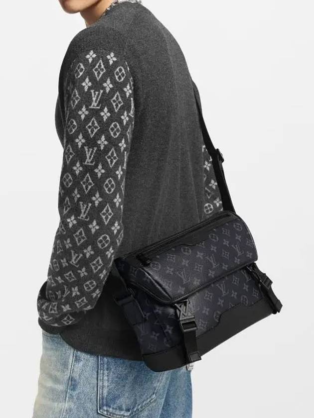 Voyager Messenger Bag Grey - LOUIS VUITTON - BALAAN 3