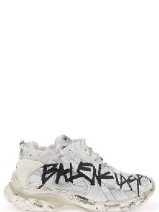 Runner Graffiti Low Top Sneakers White - BALENCIAGA - BALAAN 2