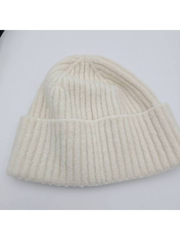 Beanie CC Logo Cashmere Winter Luxury Hat White Ivory AAA590 - CHANEL - BALAAN 4