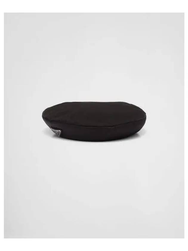 Triangle Logo Beret Black - PRADA - BALAAN 2