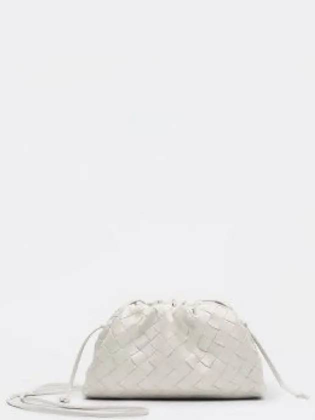 Intrecciato Small Leather Pouch Bag Chalk - BOTTEGA VENETA - BALAAN 2