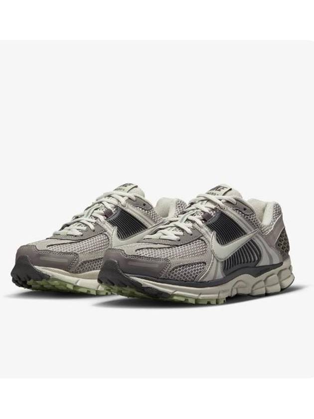 Zoom Vomero 5 Low Top Sneakers Cobblestone - NIKE - BALAAN 4