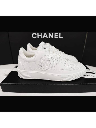 CC Logo Calfskin Low Top Sneakers White - CHANEL - BALAAN 2