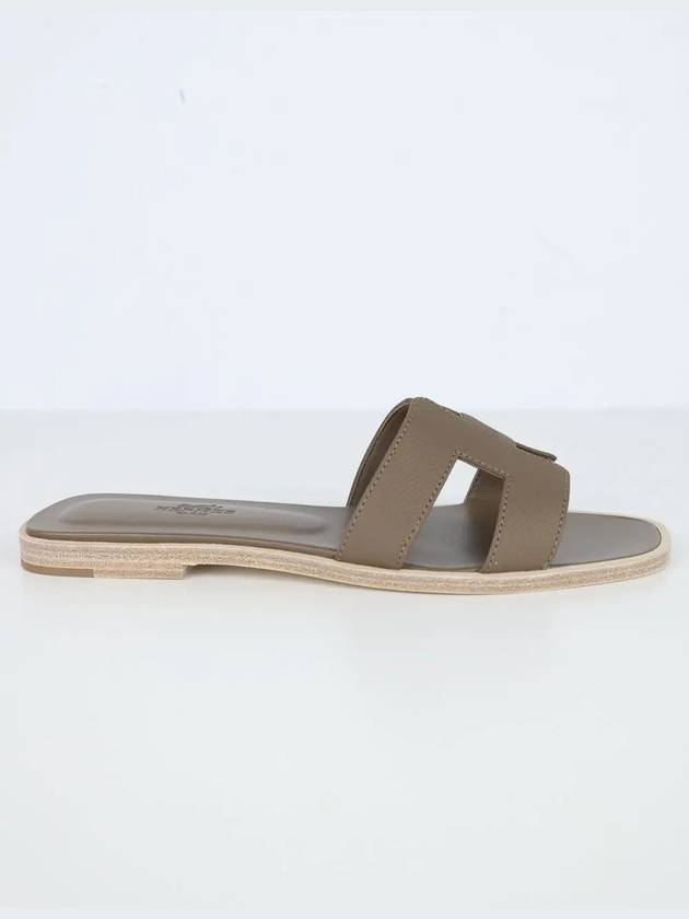 Oran Leather Sandals Etoupe - HERMES - BALAAN 3