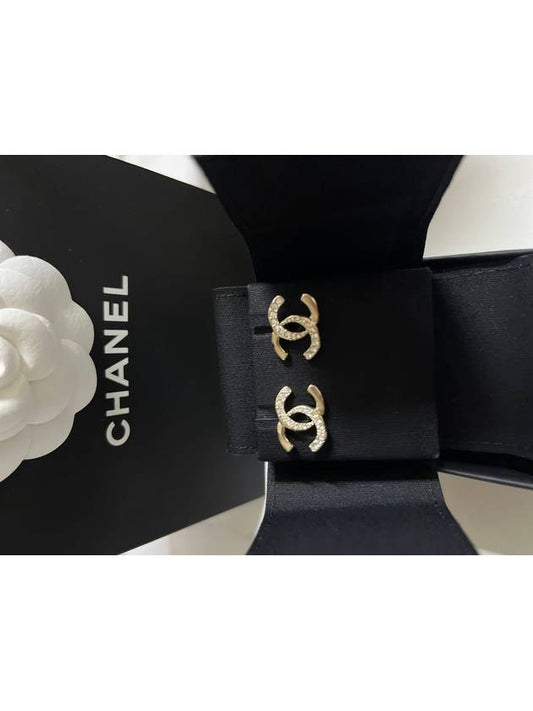 CC logo earrings - CHANEL - BALAAN 2