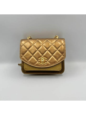 Calfskin CC logo season bag gold flap small AS0784 - CHANEL - BALAAN 1