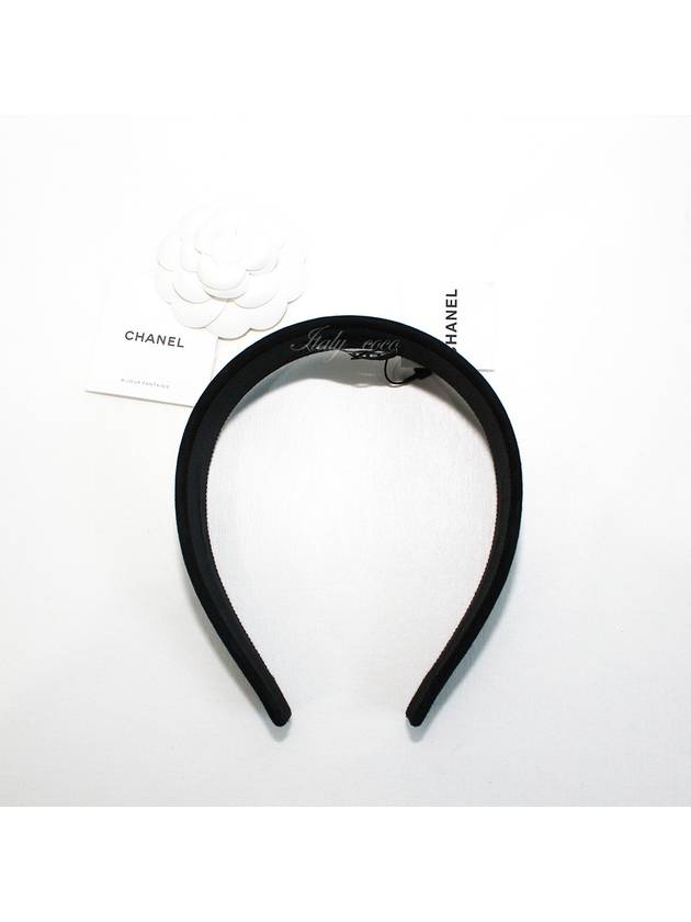 Suede Hairband Black AA9458 B14120 94305 - CHANEL - BALAAN 2