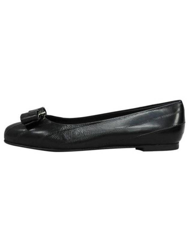 Women's Vara Round Toe Ballerina Flats Black - SALVATORE FERRAGAMO - BALAAN 3