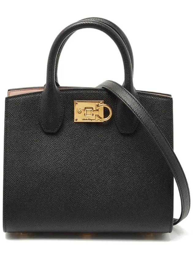 Gancini Studio Box Tote Bag Black Bonbon - SALVATORE FERRAGAMO - BALAAN 3