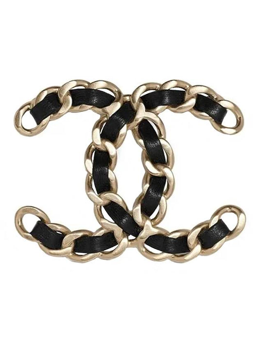 CC Logo Chain Metal Brooch Black - CHANEL - BALAAN.