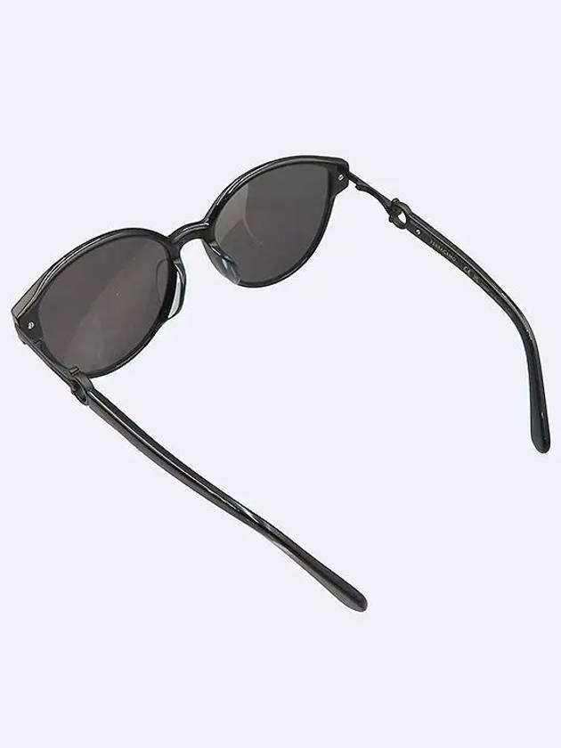 Ferragamo SF3003SLBK black color oversized sunglasses - SALVATORE FERRAGAMO - BALAAN 4