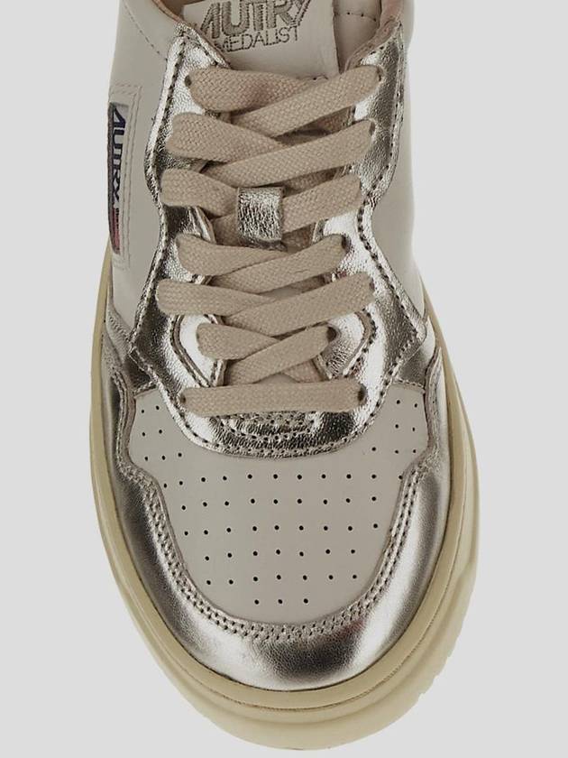 Medalist Silver Tab Low Top Sneakers White - AUTRY - BALAAN 5