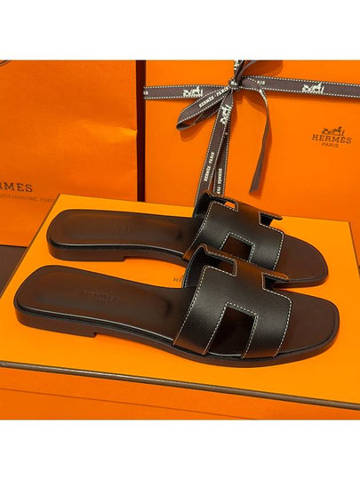 Oran Calfskin Slippers Noir Piqures Ecrues Black - HERMES - BALAAN 2