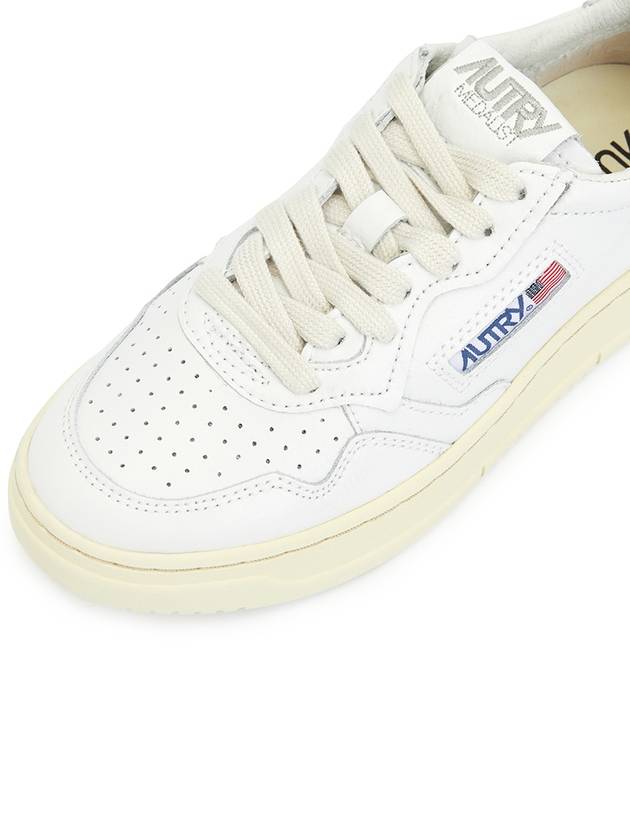 Medalist Silver Tab Low Top Sneakers White - AUTRY - BALAAN 8