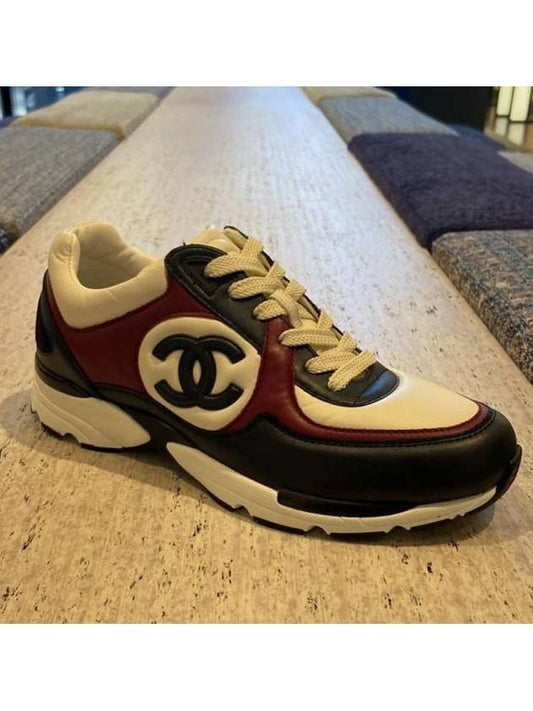 CC logo sneakers - CHANEL - BALAAN 2