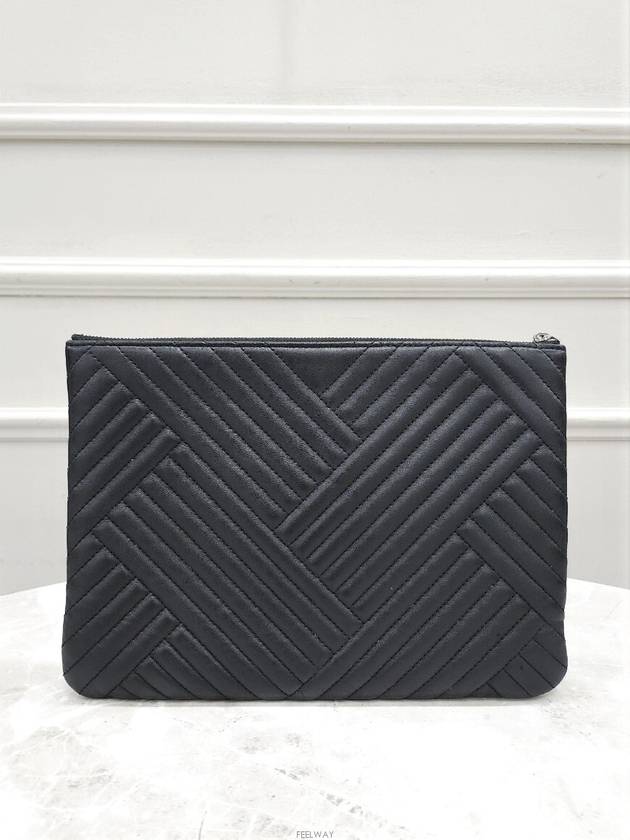 women clutch bag - CHANEL - BALAAN 3