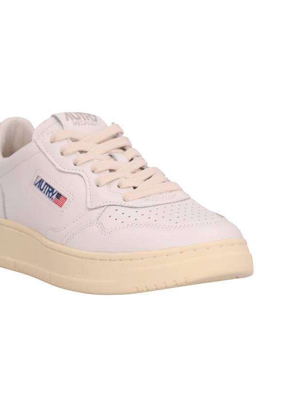 Medalist Pink Tab Leather Low Top Sneakers White - AUTRY - BALAAN 6