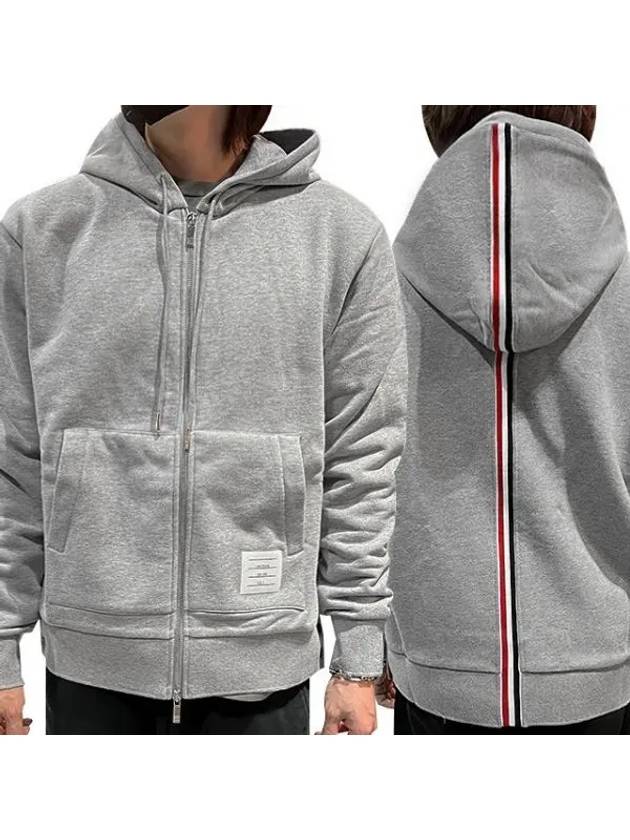 Classic Three Stripes Back Logo Training Hood Zip Up 39504628 270065 1096026 - THOM BROWNE - BALAAN 1