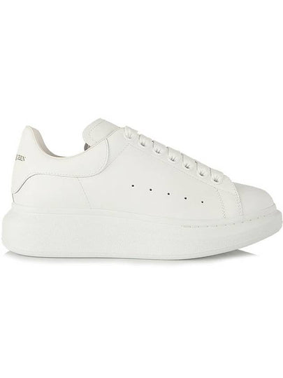 Oversized Leather Tab Low Top Sneakers White - ALEXANDER MCQUEEN - BALAAN 2