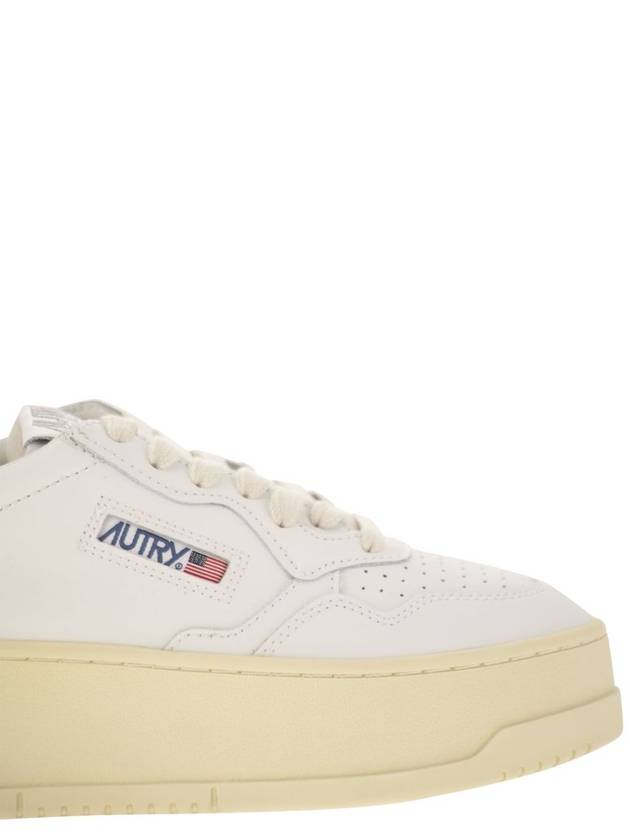 MEDALIST PLATFORM - Leather trainers - AUTRY - BALAAN 6