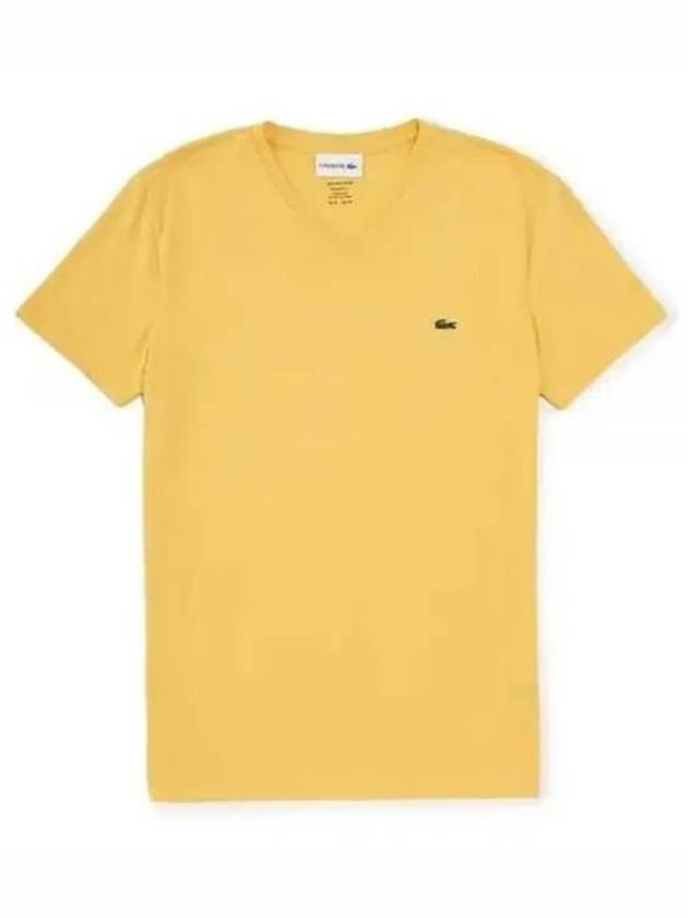 Men's Logo V-Neck Short Sleeve T-shirt Yellow - LACOSTE - BALAAN 2