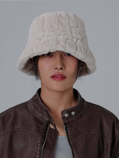 Raccoon Fur Bucket Hat Beige - DILETTANTISME - BALAAN 2